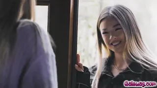 Gabbie Carter Can't Let Go of Her 2 Lovers